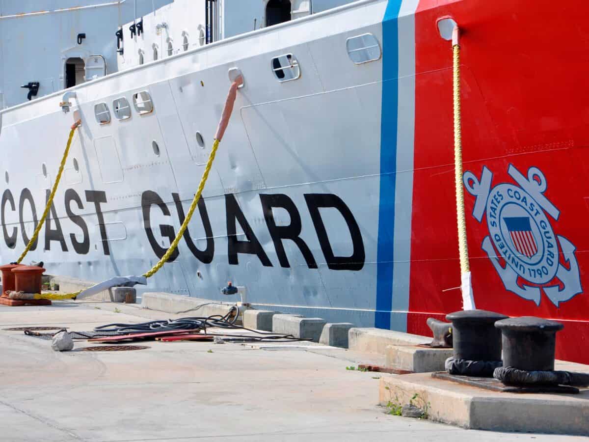 Mas Cubanos Repatriados por la Guardia Costera Estadounidense 23 de Mayo