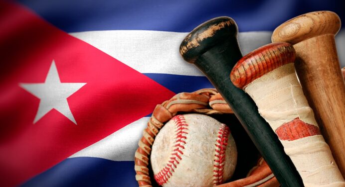 Más deserciones en el beisbol cubano: Otro Pitcher Abandona la Isla