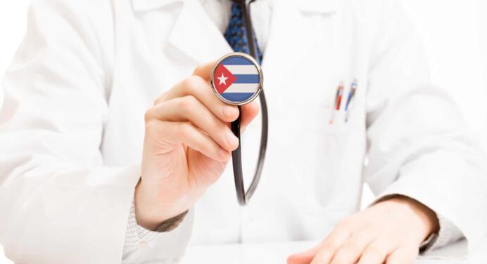 Médicos Cubanos Agredidos en San Vicente y las Granadinas