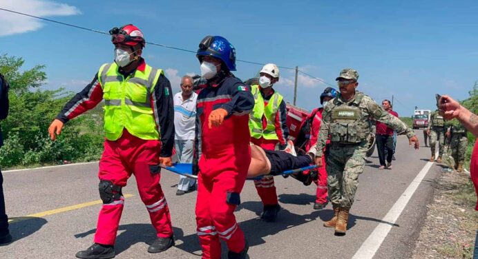 Migrantes Cubanos Lesionados en Accidente de Tránsito en México