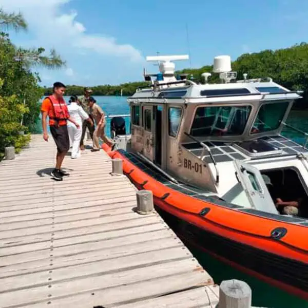 Migrantes Cubanos Rescatados por la Marina Armada Mexicana