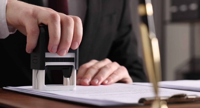 Nueva Ley Notarial Estará Vigente en Cuba: Estos son los Cambios que Debes Conocer