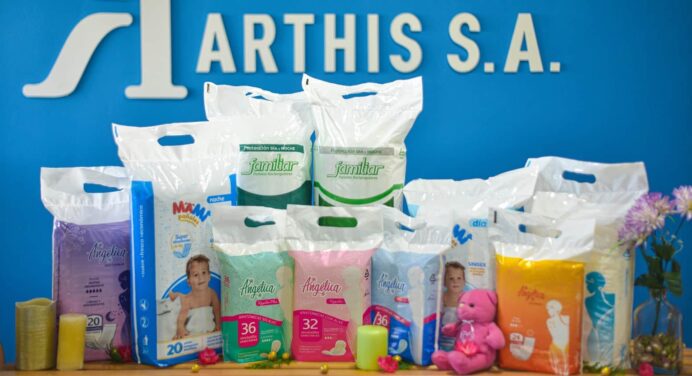 Nueva Tecnología para Producir Almohadillas Sanitarias en Cuba