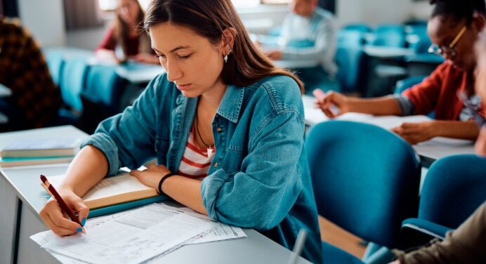 Nuevas Oportunidades de Beca en el Exterior para Cubanos: Así puedes Aplicar para Obtenerlas