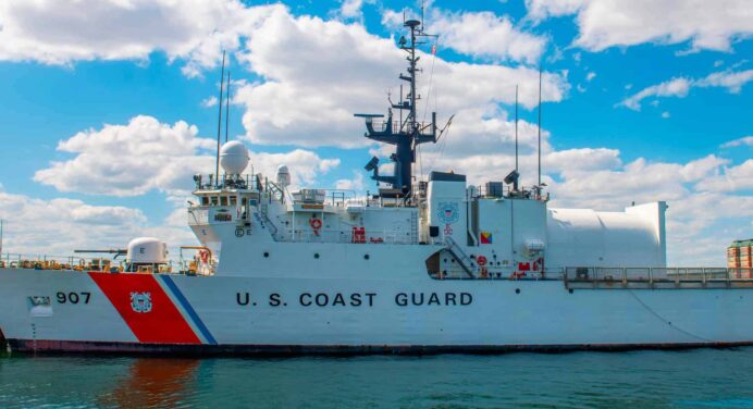Nuevo Grupo de Migrantes Cubanos Interceptados por la Guardia Costera Estadounidense 26 de Junio