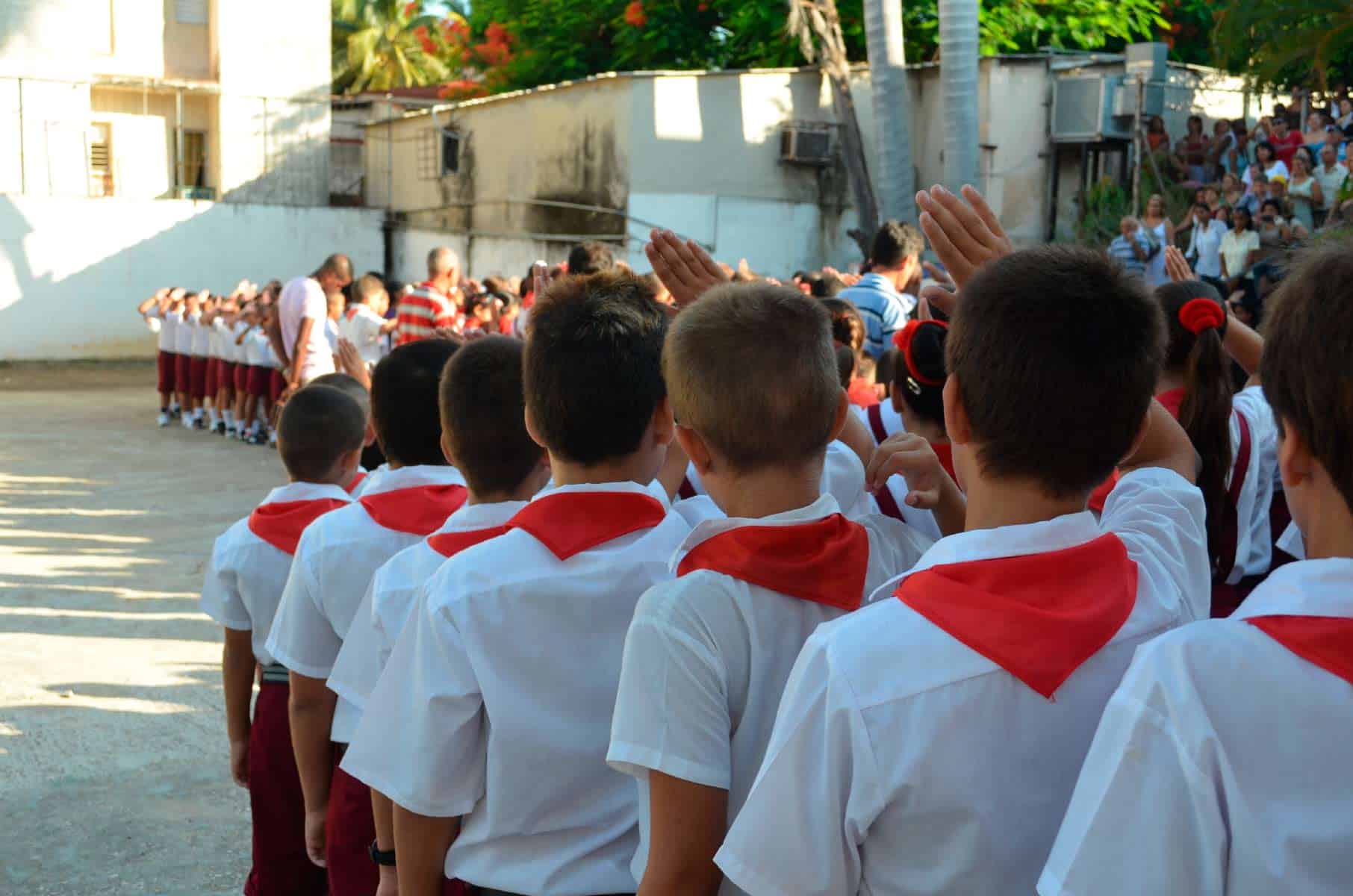 precios del uniforme escolar en Cuba