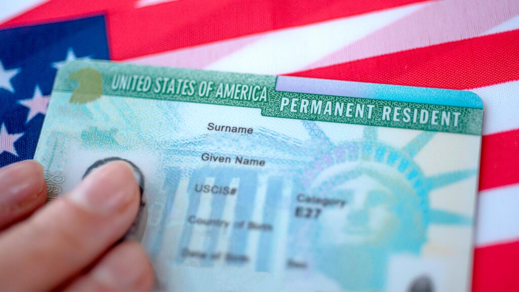 Opciones para avanzar hacia la residencia permanente (Green Card)