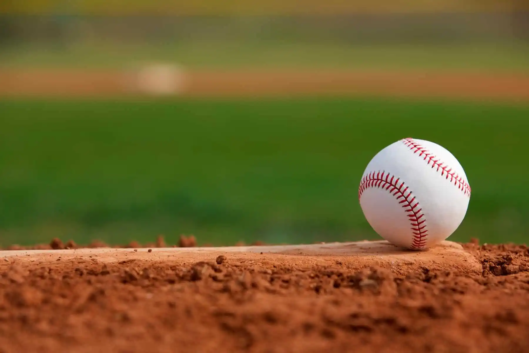 Pelotero Cubano Firma con Equipo Profesional de Beisbol de Estados Unidos