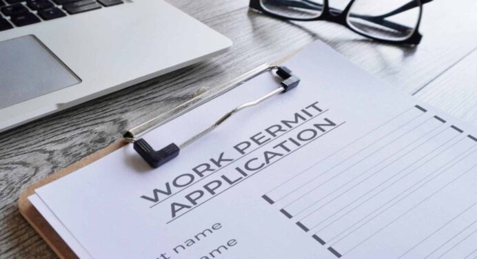 Permiso de Trabajo en EE. UU. (I-765): Guía Completa con Vigencia Actual y Renovación