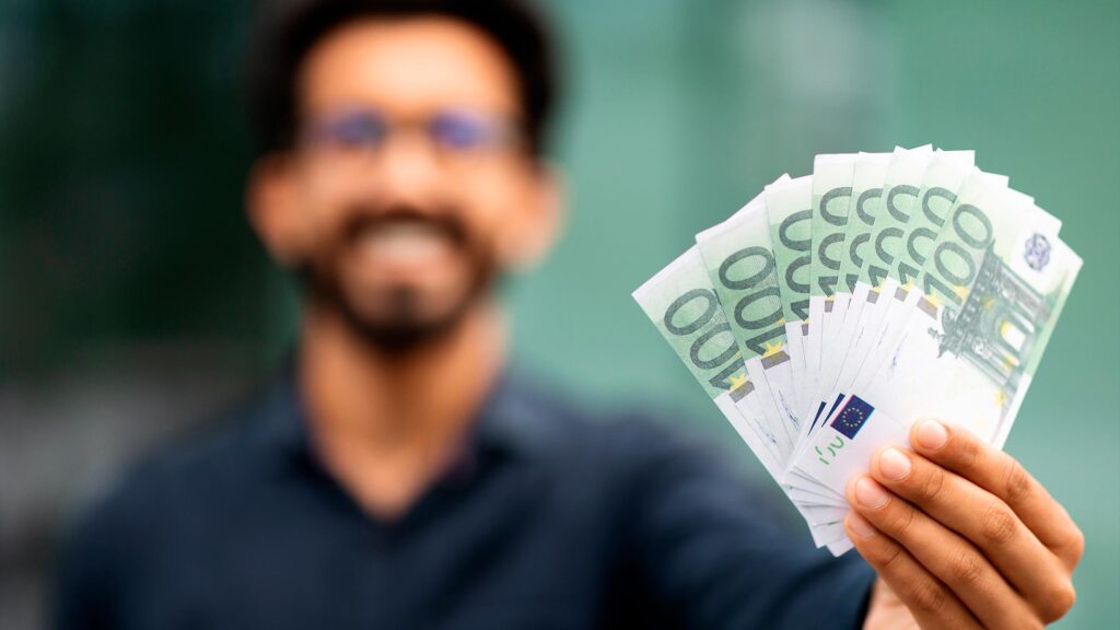 Plataformas para enviar dinero a Cuba desde España