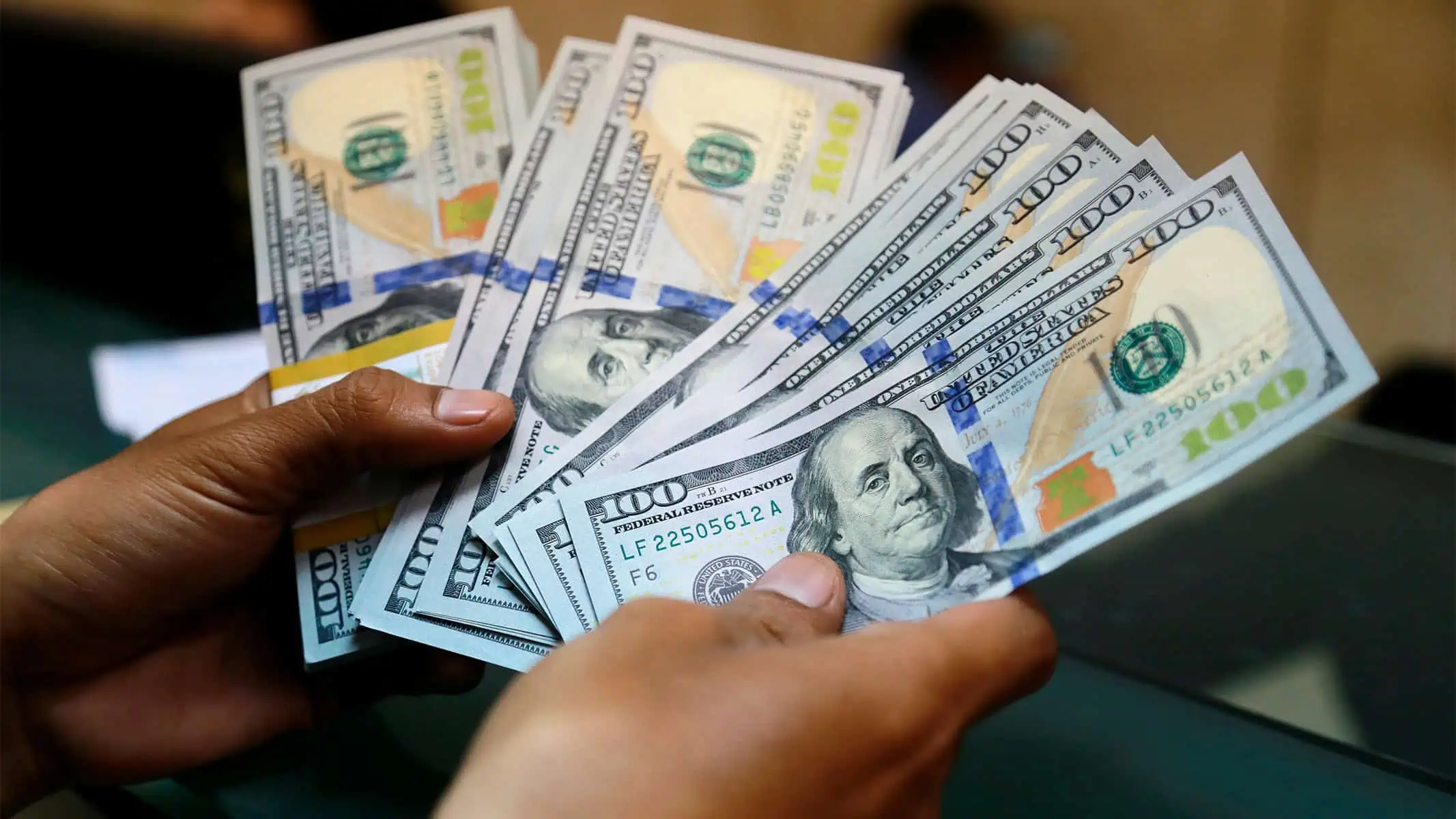 Precio del Dólar Baja Nuevamente en Cuba ¿Mantendrá esa Tendencia?