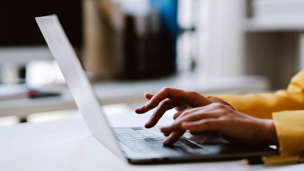 Principales instituciones y plataformas para buscar y solicitar FP