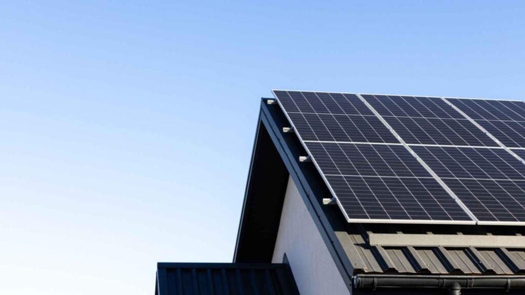 Paneles Solares. Capacidad de Generación. Diferencias con Estación de Energia Portátil