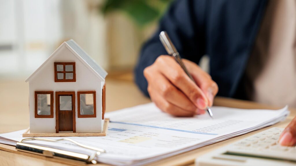 Qué pasa si acabas de llegar y aún no tienes contrato ni nóminas