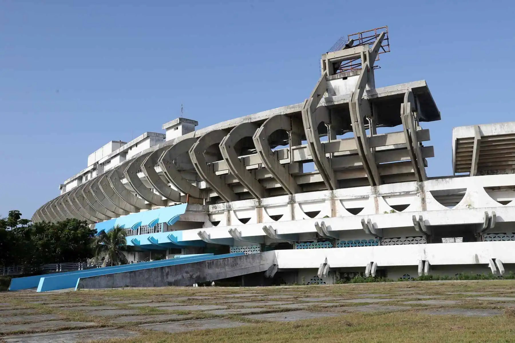 Realizan Labores de Recuperación en el Estadio Panamericano de la Habana