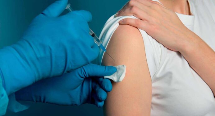 Regulan vacuna contra fiebre amarilla en Cuba