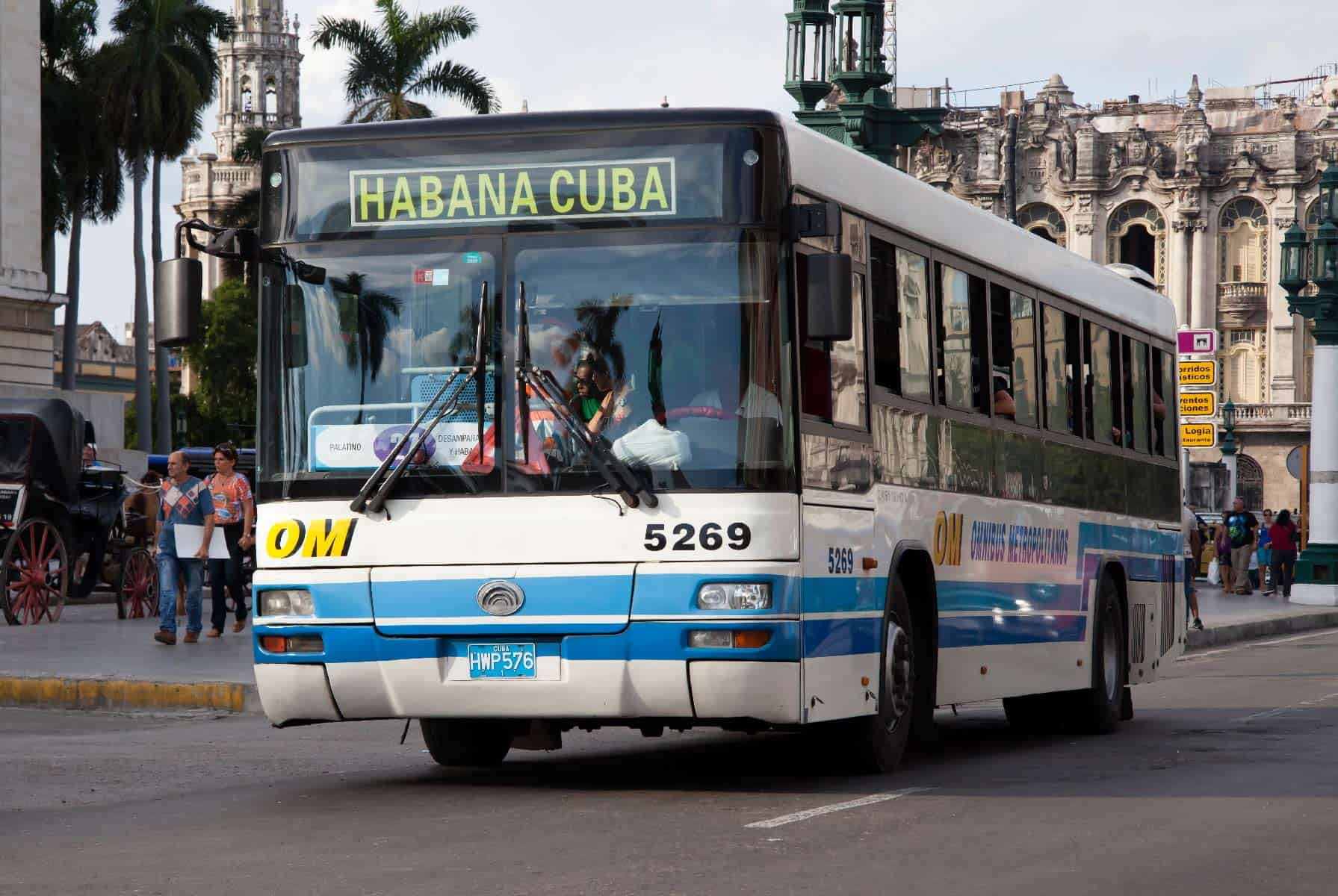 Restablecimiento del transporte nacional en Cuba