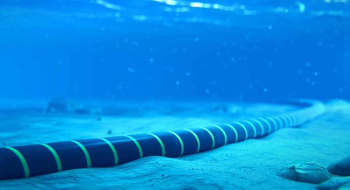 Se Firma Acuerdo para Desplegar Cable Submarino de Fibra Óptica hacia Cuba