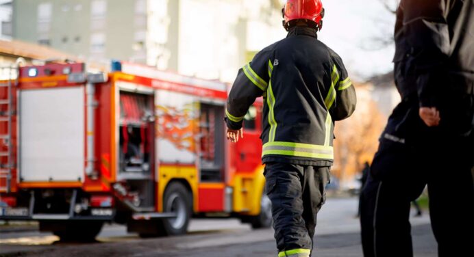 Se Incendia Guagua con Reclusas en Santiago de Cuba: Vecinos Intentaron Apagar las Llamas