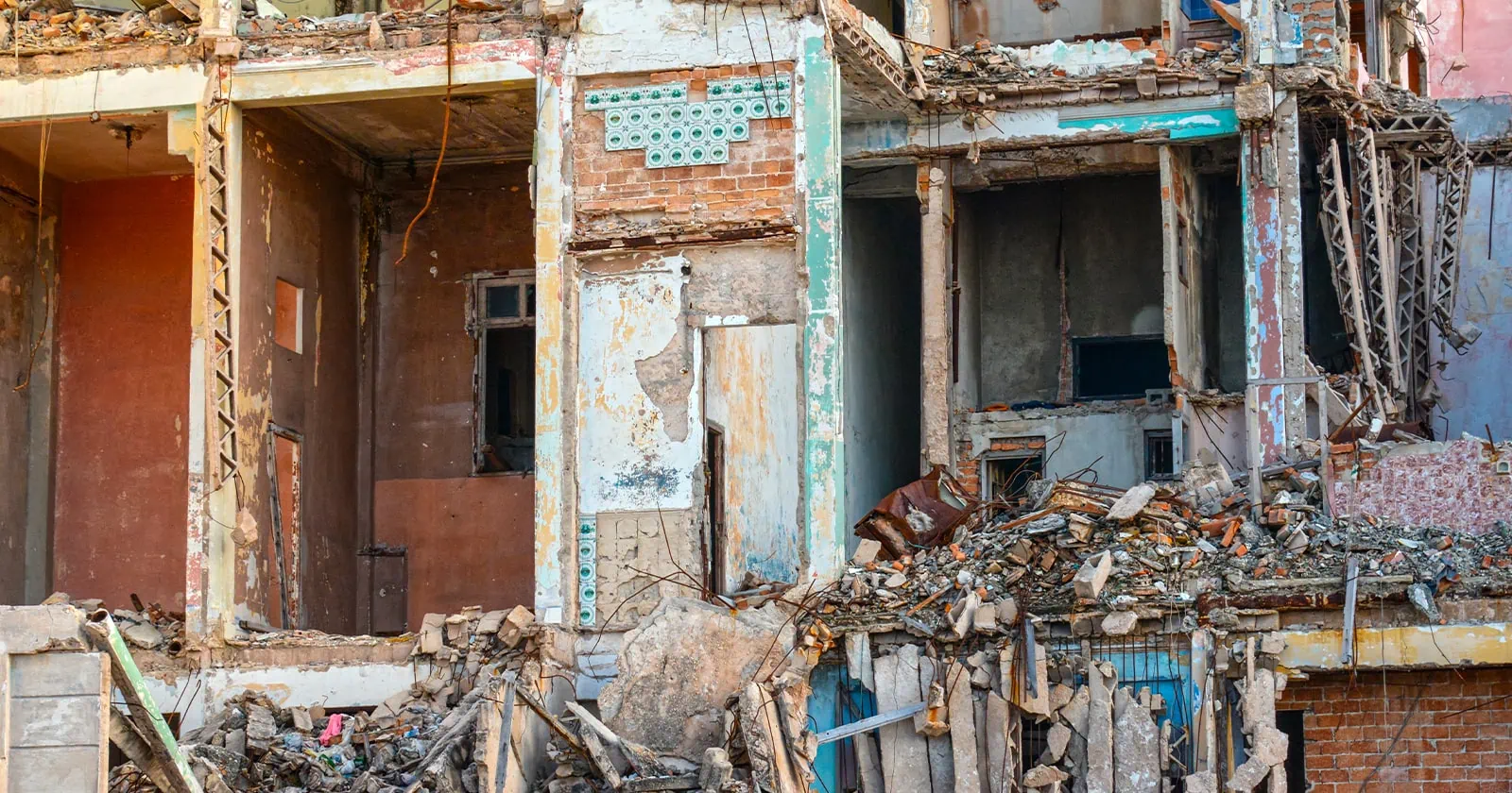 cruda realidad de la Habana mientras enfrenta el aumento del nivel del agua y el derrumbe de sus edificios