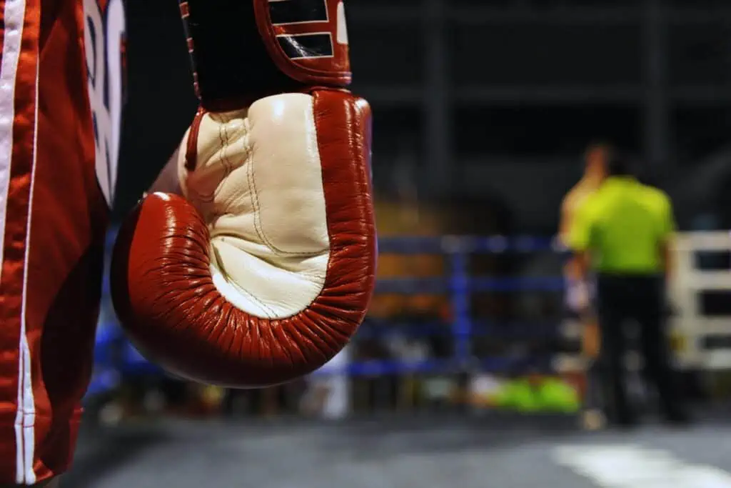 Suspenden Combate Profesional de Boxeador Cubano en México