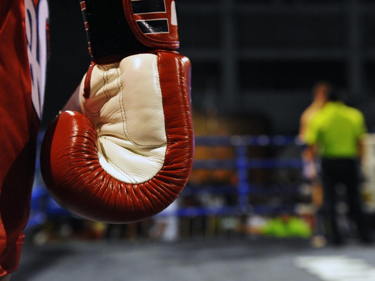 Suspenden Combate Profesional de Boxeador Cubano en México