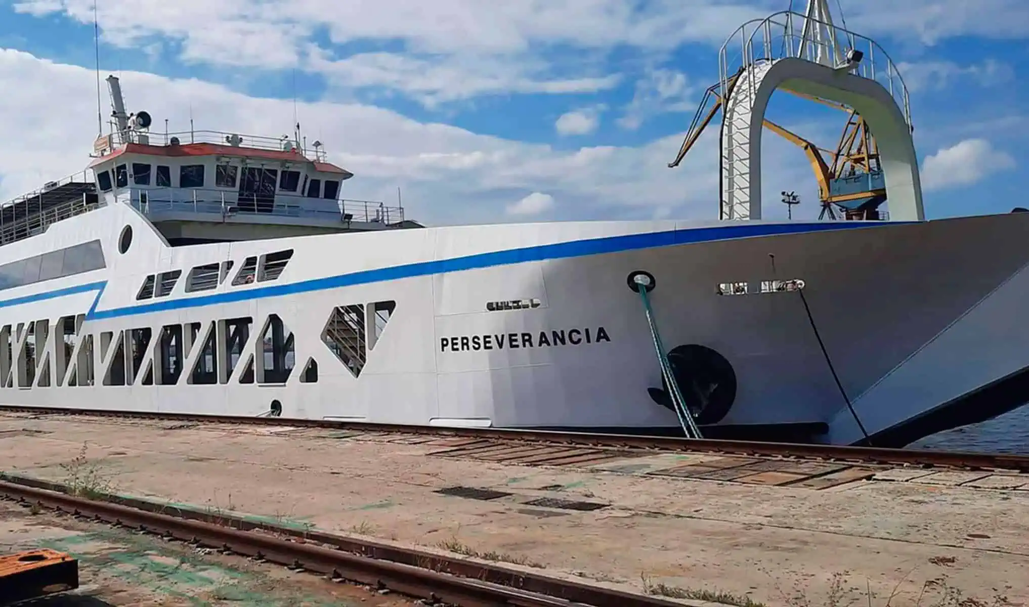 Suspendidas Operaciones del Ferry Perseverancia