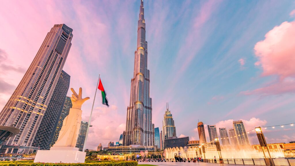 Trabajo en Dubái para cubanos: qué opciones reales hay y cuánto se gana en 2026