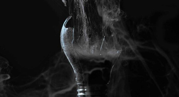 Qué Pasó con el Sistema Eléctrico en Cuba y por qué Siguen los Apagones Masivos