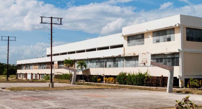 Universidades Cubanas Informan Reajustes en el Calendario Docente