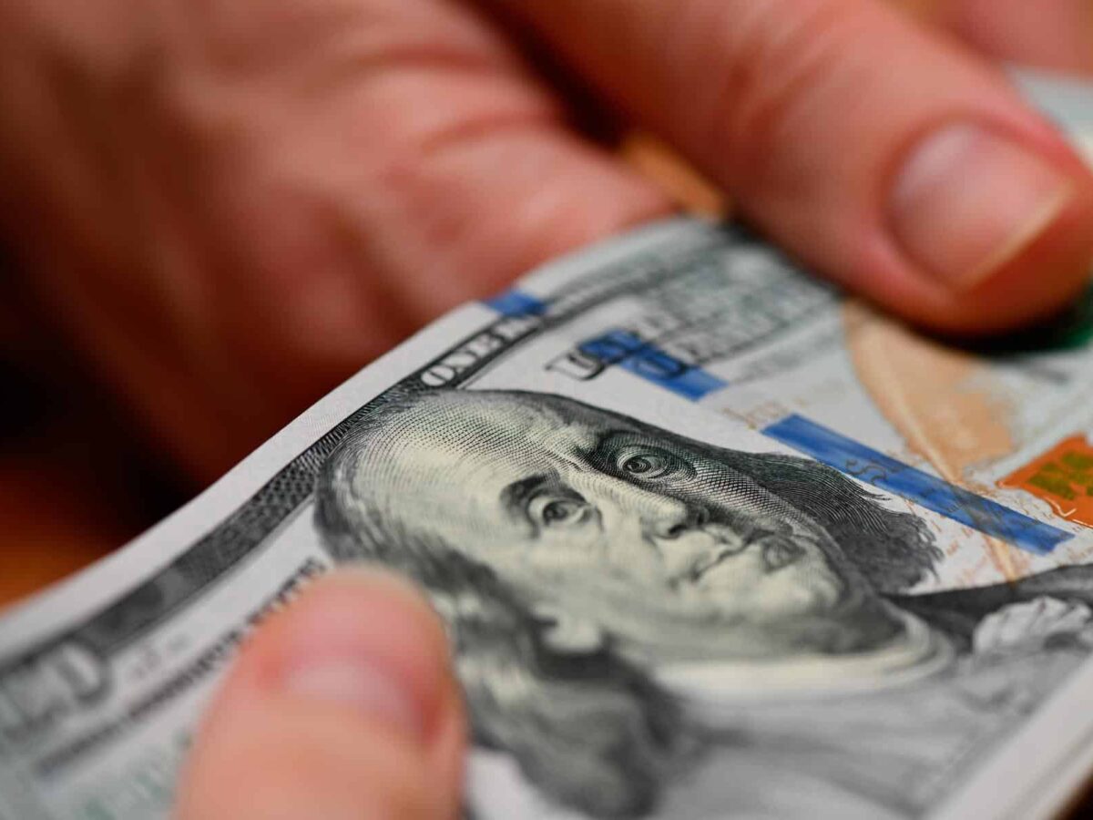 banco central de cuba aclara dudas sobre el deposito de dolares estadounidenses