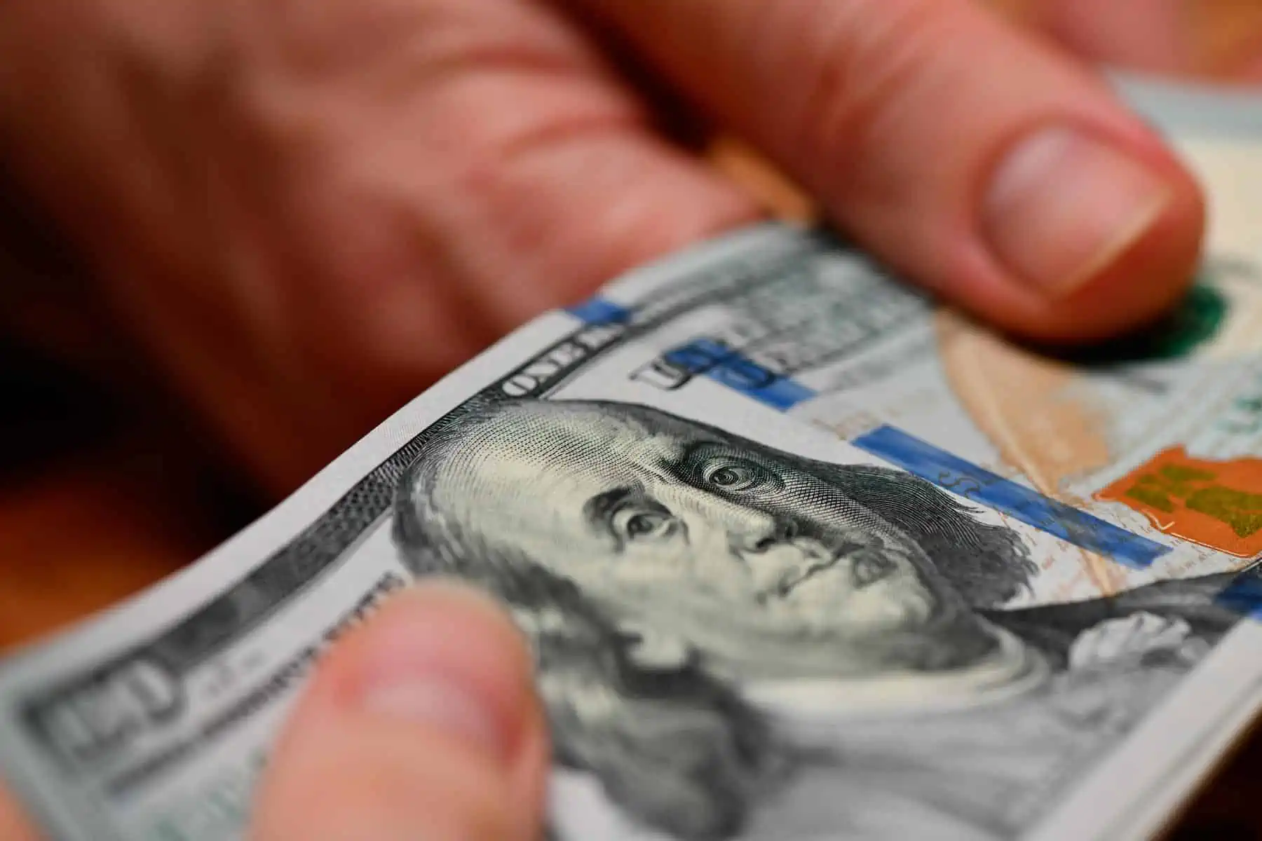 banco central de cuba aclara dudas sobre el deposito de dolares estadounidenses