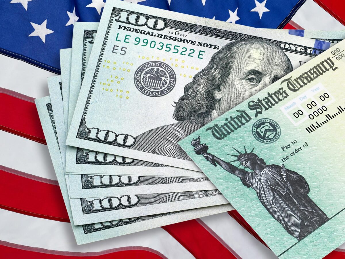 cheques de hasta 1044 dolares en estos estados de estados unidos