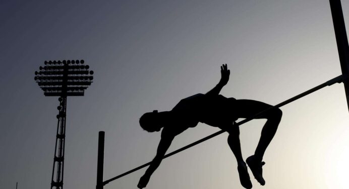 Cubano Termina en Tercer lugar en Salto de Altura en Meeting Techado de Eslovaquia