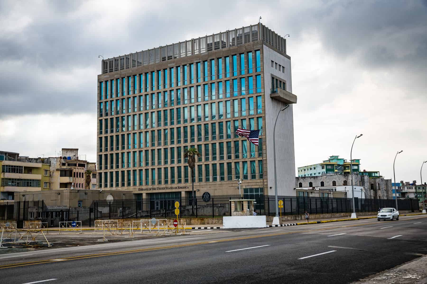 embajada de estados unidos amplia uno de sus servicios consulares