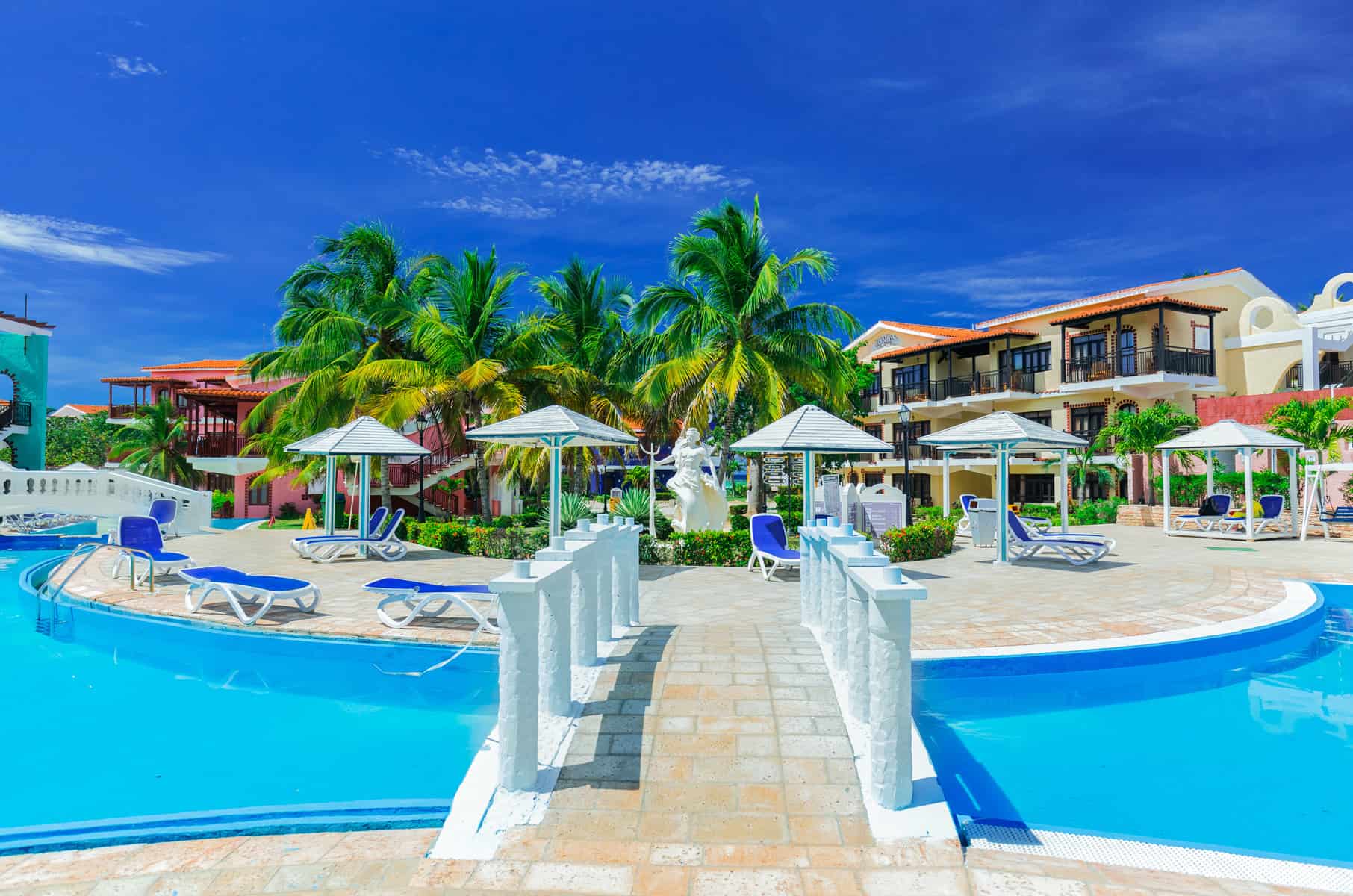 hotel colonial cayo coco recibe la temporada alta de turismo