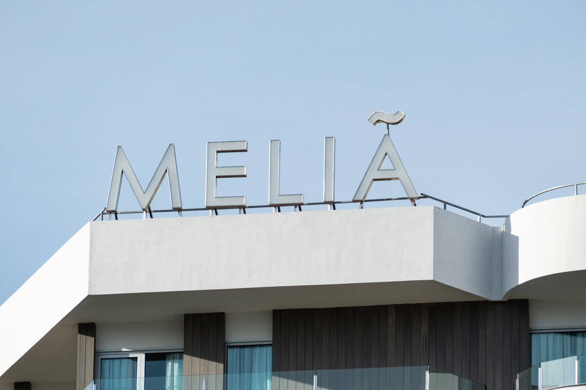 Fachada de un hotel Meliá