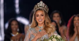Mia Dio con corona y vestido de gala tras ser elegida Miss Universe Cuba 2026 en Miami
