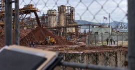 Instalación cubana dedicada a la minería y al procesamiento de níquel, sectores incluidos en las nuevas sanciones de Estados Unidos.