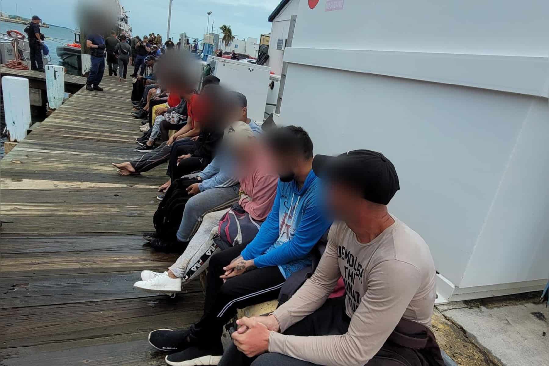 nuevos cubanos detenidos en los cayos de la florida