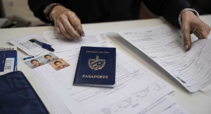Pasaporte Cubano para Menores: Requisitos y Particularidades