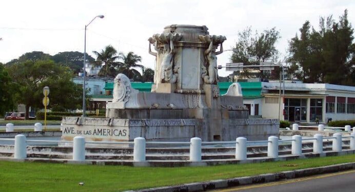Fuente de Las Américas